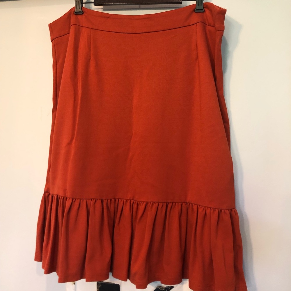 Dainty Jewells skirt